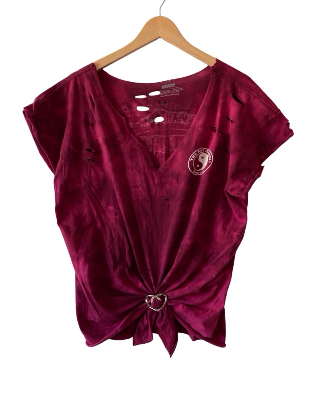 T&C Surf Shop Tee VW Van Beach Scene distressed XL Burgundy Tie-Dye Short Sleeve